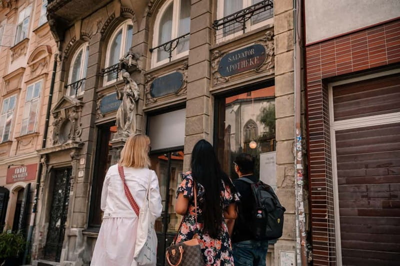 Bratislava: Private Walking Tour with Optional Beer Tasting - Statues, legends, and Bratislava’s Main Square