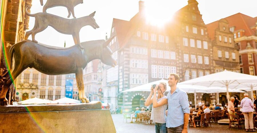 Bremen: City Center Guided Walking Tour - Bremen’s market square, the city’s grand stage