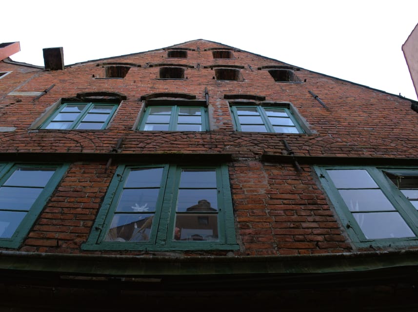Bremen: Walking Tour of Historic Schnoor District - Haus Schnoor 15 and Packhaus Schnoor 2