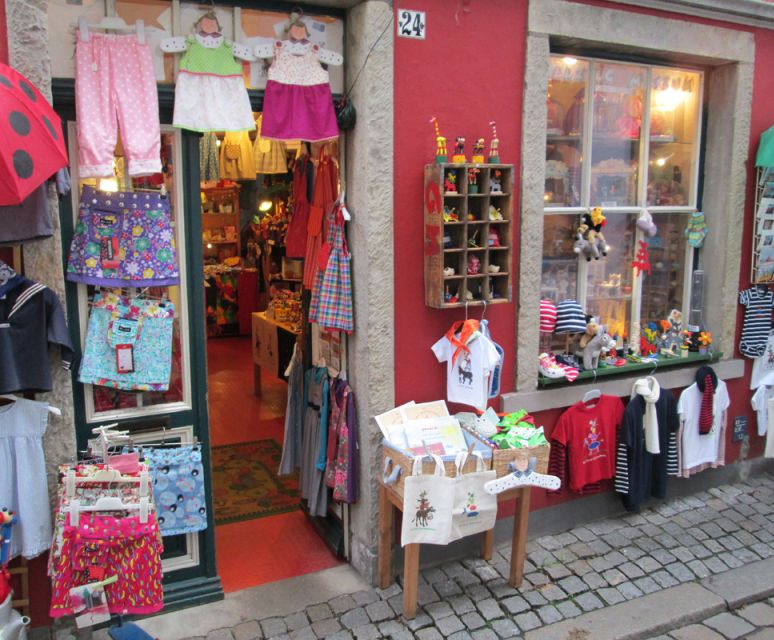Bremen: Walking Tour of Historic Schnoor District - What the one-hour format does well