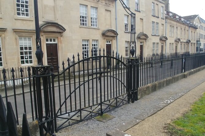 Bridgerton Walking Tour of Filming Locations & Storylines - Bath - How to prepare for the best experience