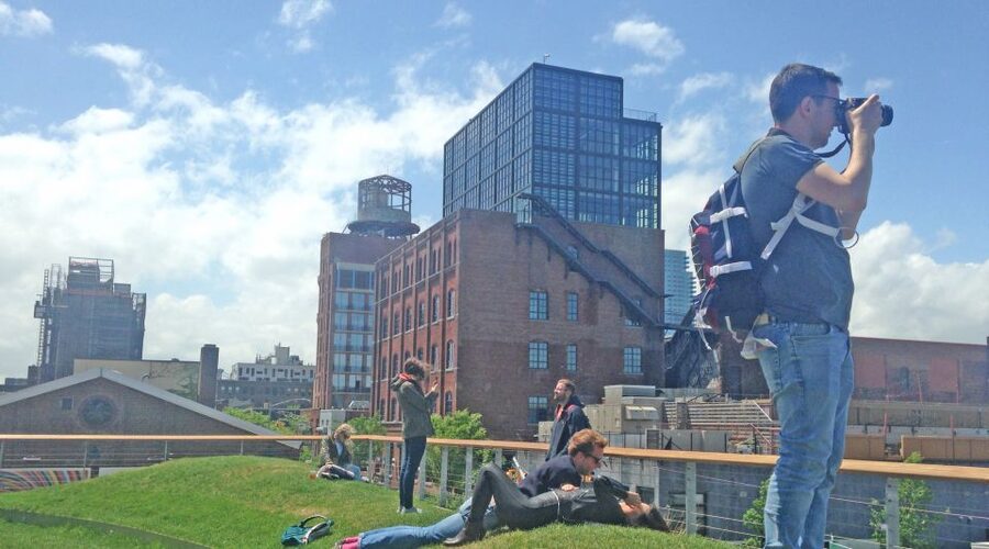 Brooklyn: 2-Hour Best of Brooklyn Walking Tour -Williamsburg - Cobbled streets and converted warehouses