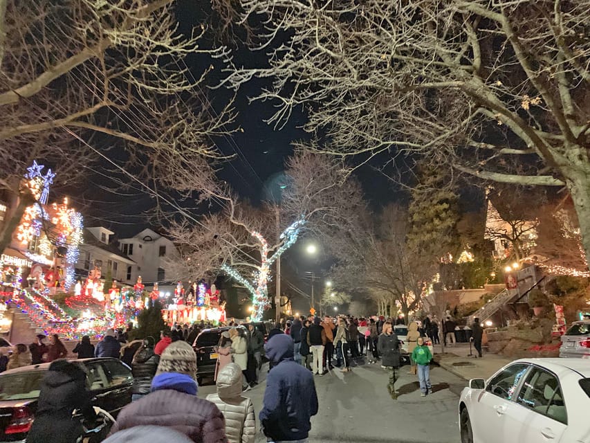 Brooklyn: Dyker Heights Christmas Walking Tour - Who should book this Christmas walk?