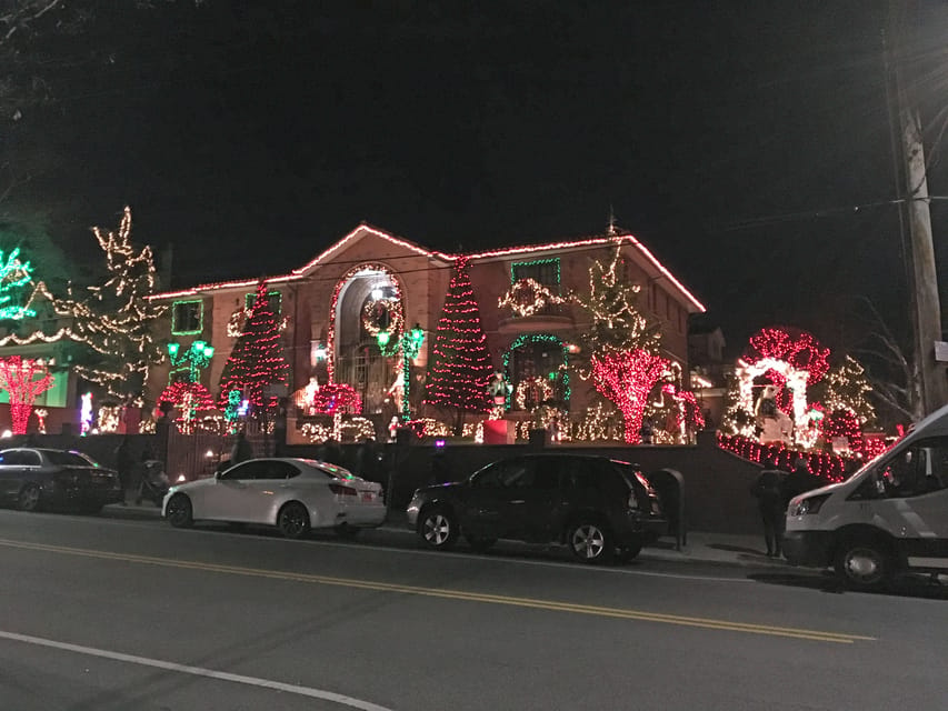 Brooklyn: Dyker Heights Christmas Walking Tour - The pace is the main practical concern