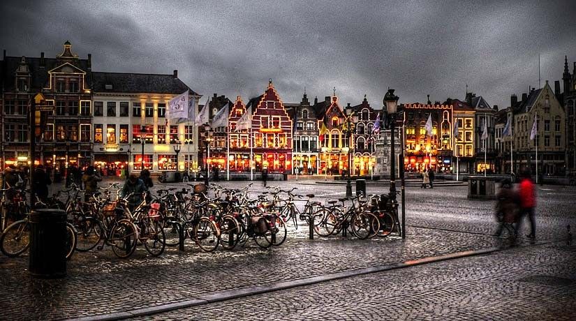 Bruges: Guided Walking Tour - Why this Bruges walk works well on a first visit
