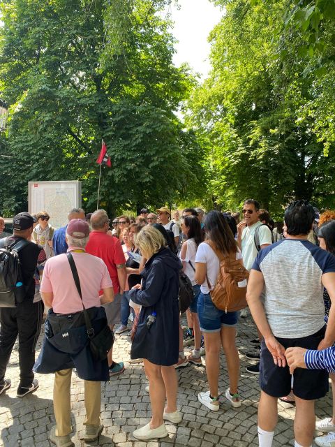 Bruges Guided Walking Tour: Stories, Mysteries and People - Halve Maan brewery and the route’s final stop