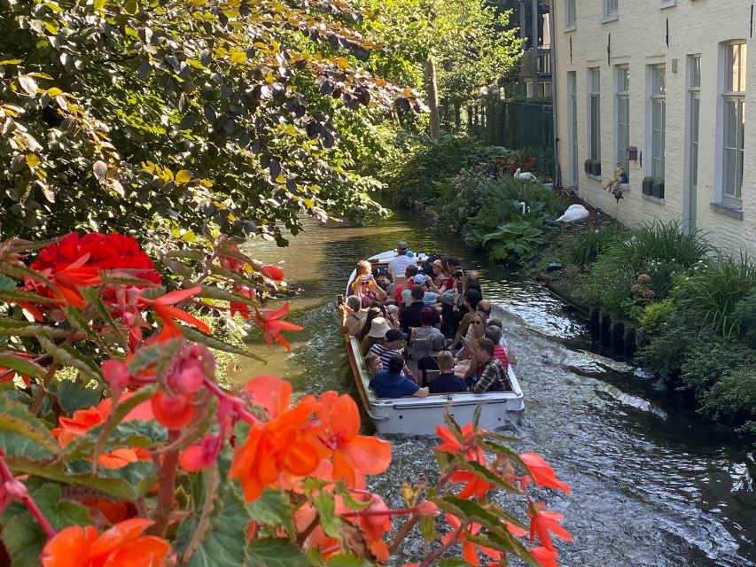 Bruges Guided Walking Tour: Stories, Mysteries and People - Bridges, canals, and the Venice of the North