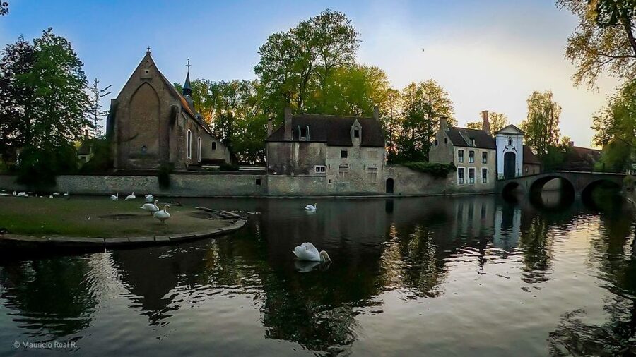 Bruges: Private Historical Highlights Walking Tour - The Markt and Bruges’ medieval power