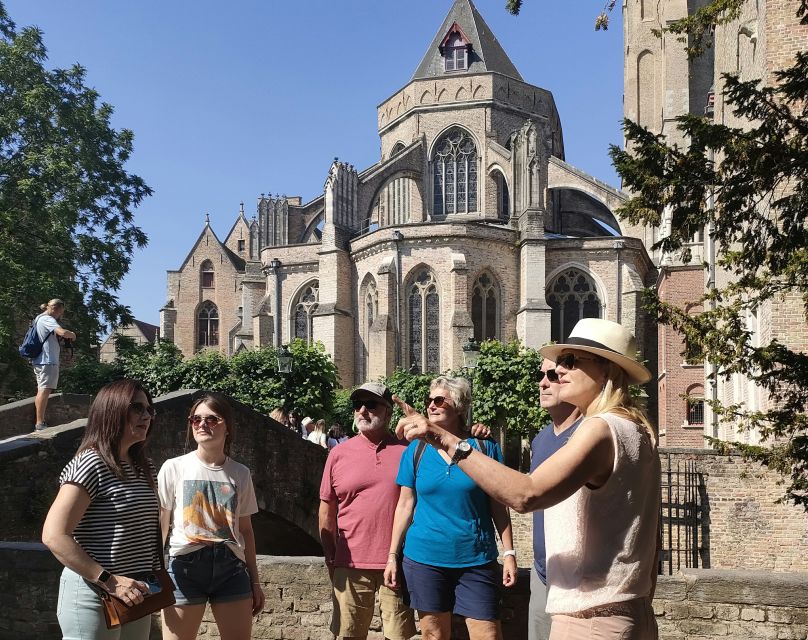 Bruges: Small Group Boat Cruise and Guided Walking Tour - Chocolate at the Rosary Quay