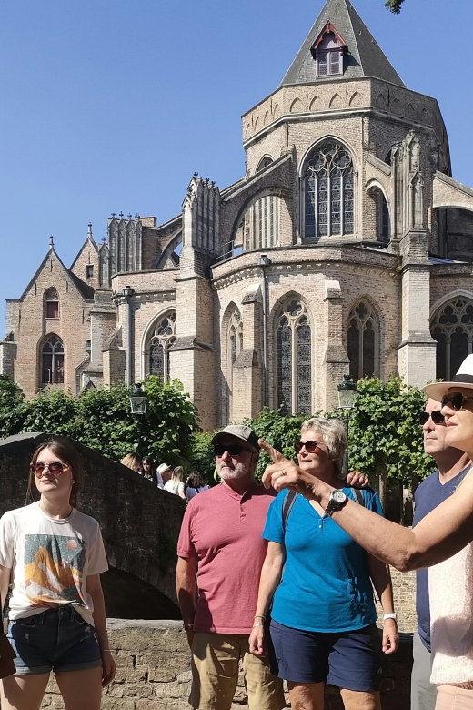 Bruges: Small Group Boat Cruise and Guided Walking Tour - Gruuthusemuseum and the brewery stop