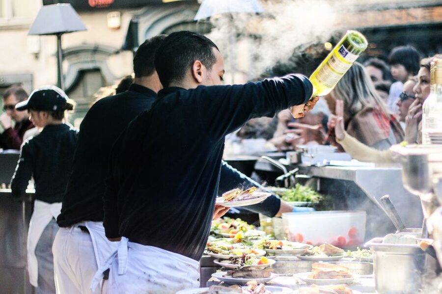Brussels: Walking Food Tour with Chocolate, Beer, & Waffles - Why this four-hour Brussels tour works so well