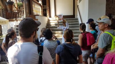 Bucharest: Guided Walking Tour with Romanian Snack