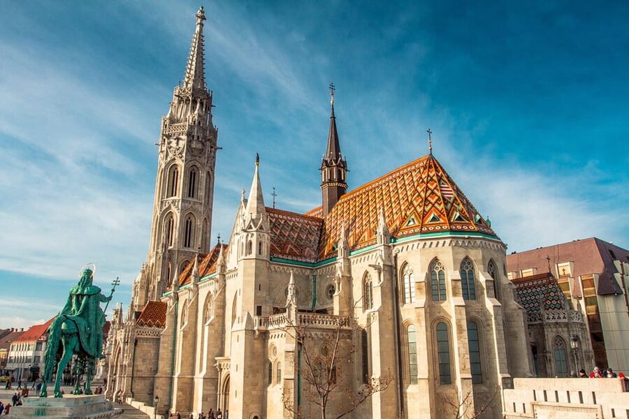 Buda Castle Walking Tour: Fishermans Bastion - Royal Palace - What the guides do especially well