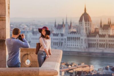 3-Hour Grand City Tour and Castle Walk
