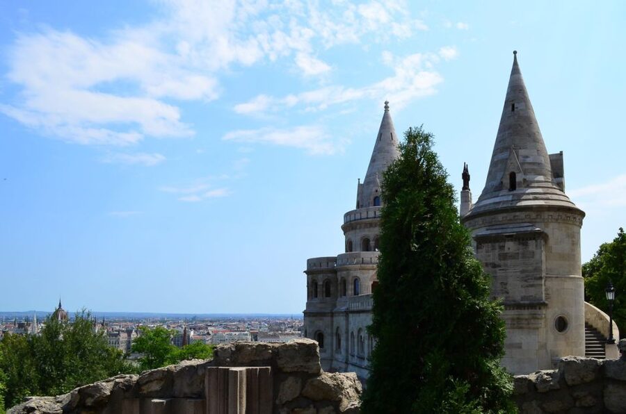 Budapest: 3-Hour Grand City Tour and Castle Walk - Parliament, basilica, Opera, and the sights from the bus