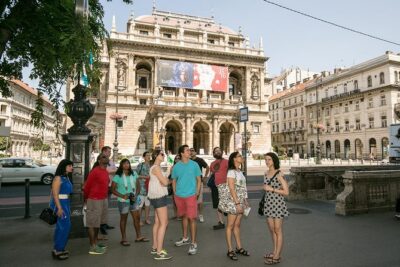 Budapest All in One Small Group Walking Tour with Strudel Stop