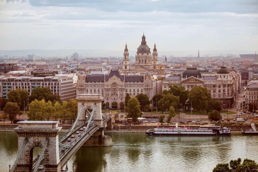 Budapest: Buda Castle Walk with Saint Stephen's Hall - Savoyai Terrace and the views over Budapest