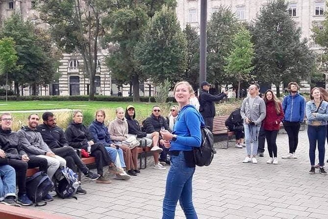 Budapest City Landmarks Walking Tour in 2 Hours - Habsburg stories, porcelain, and Váci utca