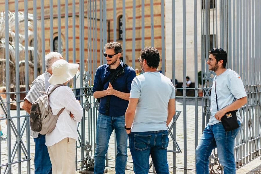 Budapest: Jewish History Guided Walking Tour with Historian - Starting at Erzsébet Square