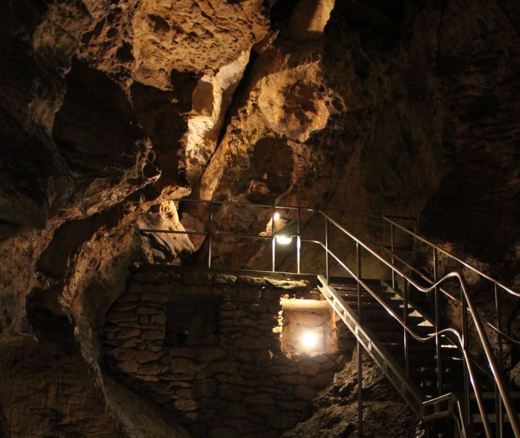 Budapest: Semlő-hegyi & Pál-völgyi Caves Guided Walking Tour - Why these Budapest caves are worth your afternoon