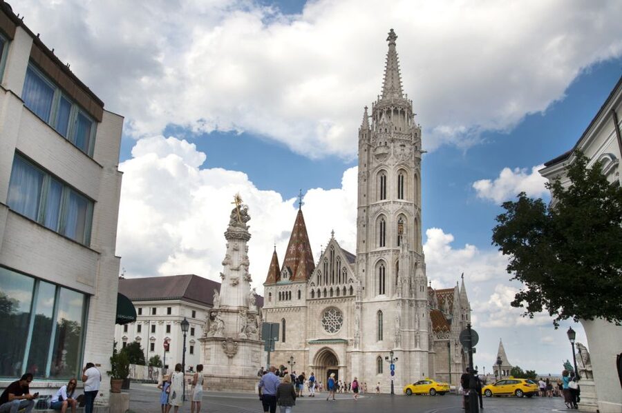 Budapest: Walking Tour in German - Starting beside St. Stephen’s Basilica