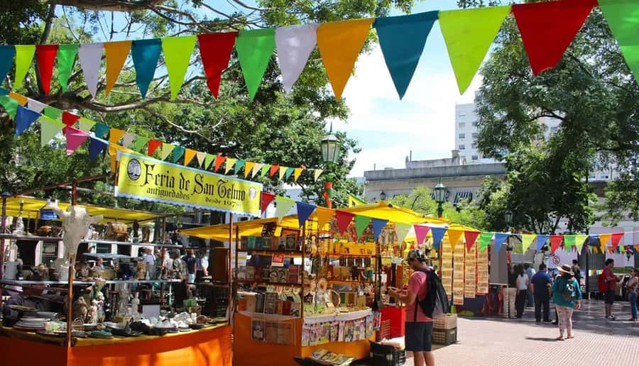 Buenos Aires: San Telmo and Market Guided Walking Tour - The guides make the difference