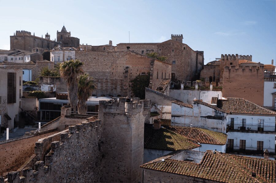 Cáceres: City Highlights Walking Tour with Local Guide - Should you book this tour?