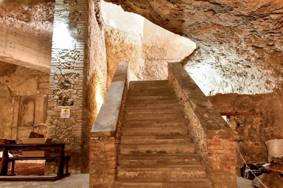Cagliari: Underground Cagliari Walking Tour - A short walk through Stampace