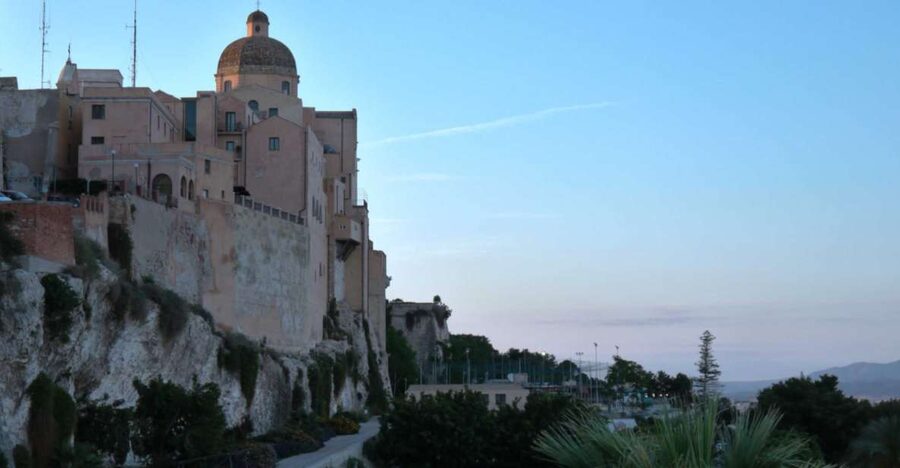 Cagliari: walking tour through the alleys of Castello - Who should book this walk?
