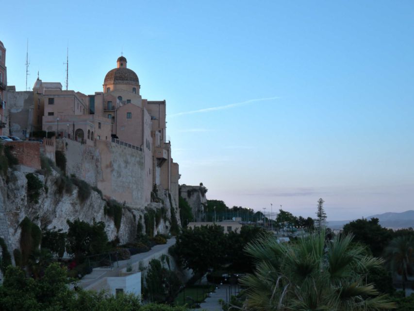 Cagliari: walking tour through the alleys of Castello - Meeting at Cagliari 1920