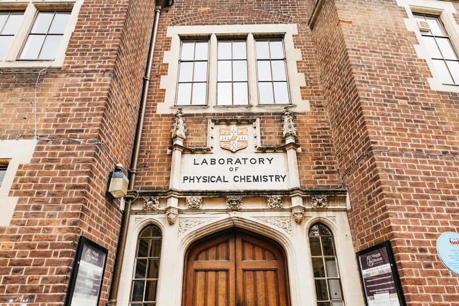 Cambridge University & Kings College Walking Tour By Alumni™ - Old Cavendish Laboratory and Cambridge Science