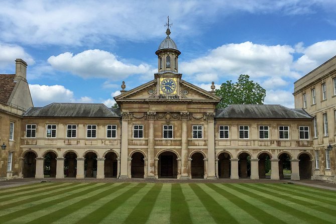 Cambridge: University Walking Tour - Senate House and the ceremonial heart of Cambridge