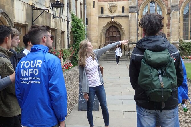 Cambridge University Walking Tour by Alumni™ Kings College Option - The Eagle pub and Cambridge science