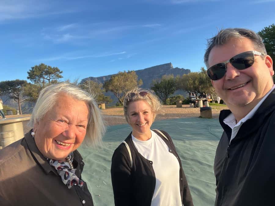 Cape Town: Private Walking Tour with a Local - From famous sights to everyday corners
