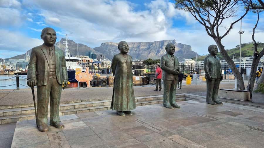 Cape Town: Private Walking Tour with a Local - Heat, distance, and the practical side of walking