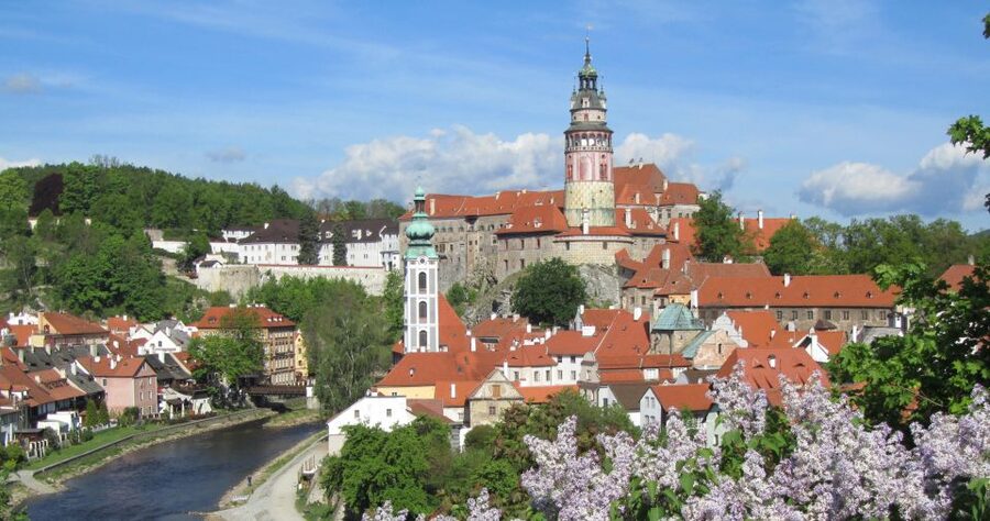Český Krumlov: 2 Hour Private Walking Tour with Guide - Why a two-hour private walk fits Český Krumlov