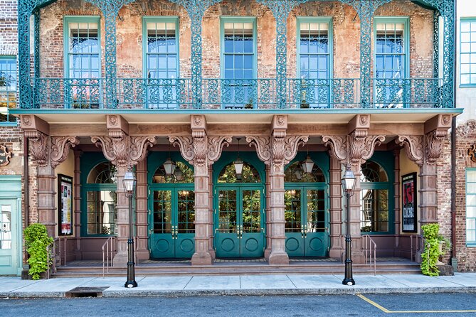 Charleston historical walking tour with a Professor of History at The Citadel - Starting at Mills House and Dock Street Theater