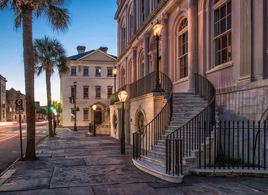 Charleston: History and Architecture Guided Walking Tour - Rainbow Row and Charleston’s colorful façades