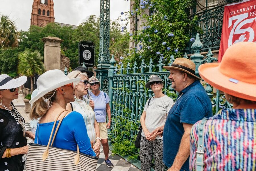 Charleston: Old Walled City Historical Walking Tour - Who should book this walk?