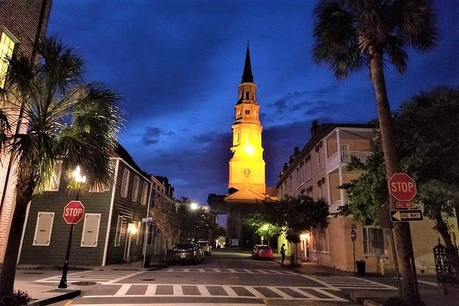 Charleston's Pleasing Terrors Night-Time Walking Ghost Tour - Why this Charleston ghost tour works