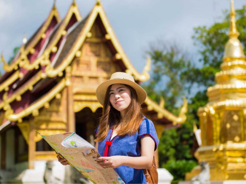 Chiang Mai: 3 Hour Old City and Temples Guided Walking Tour - Wat Phra Singh and the final hour