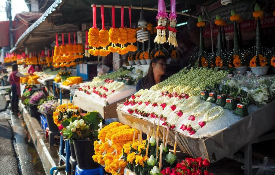 Chiang Mai: Local Food and Markets Guided Walking Tour - What this Chiang Mai food walk is really like