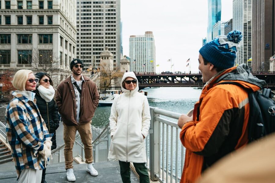Chicago: Classic Food & Walking Tour with Free Bike or Kayak - Is $84 a good value?