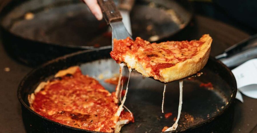 Chicago: Classic Food & Walking Tour with Free Bike or Kayak - Why the pizza, hot dog, and Italian beef matter