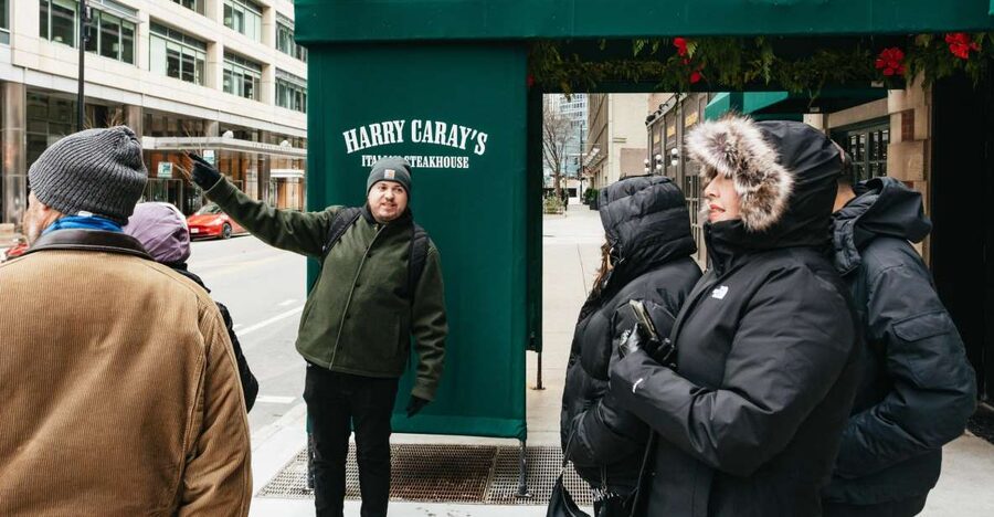 Chicago: Gangsters and Food Tasting Walking Tour - Why this River North walk works so well