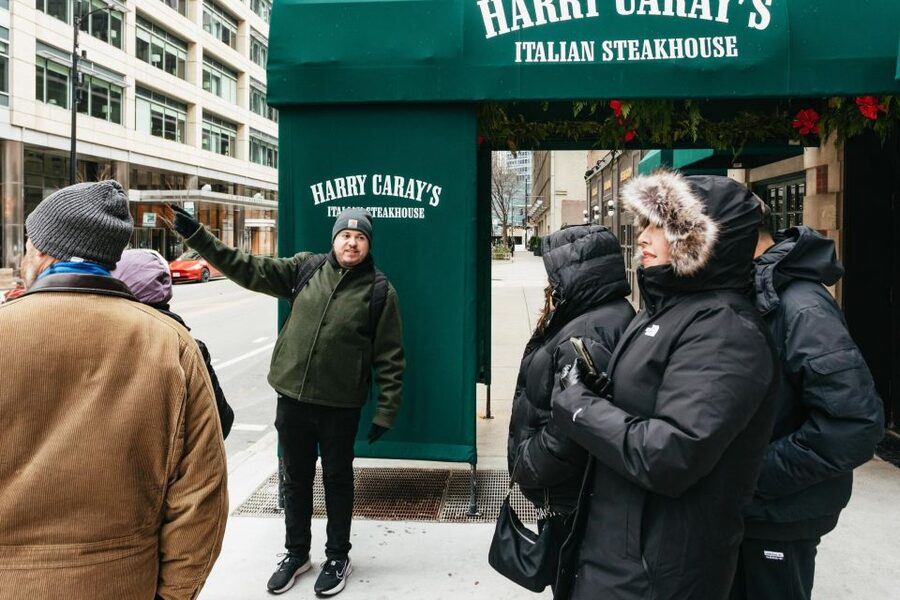 Chicago: Gangsters and Food Tasting Walking Tour - Starting with Chicago’s famous food