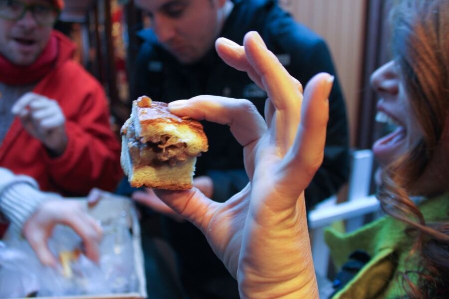 Chicago: Taste of Chinatown Food and Cultural Walking Tour - What guides add to the food