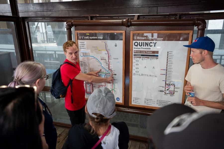 Chicago: The Ultimate Foodie Walking Tour with Tasty Stops - More than food: architecture, trains, and city stories