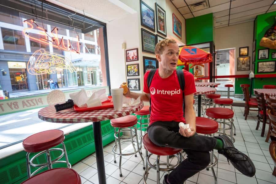 Chicago: The Ultimate Foodie Walking Tour with Tasty Stops - The Chicago hot dog and its rules