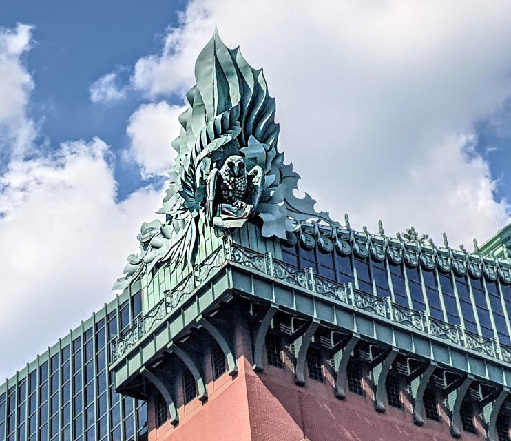 Chicago: Underground Pedway & Downtown Secrets Walking Tour - The first half: learning the underground route